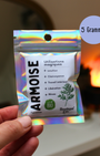 
L’armoise est une plante sacrée reconnue pour ses vertus spirituelles. Utilisée depuis des siècles pour stimuler l’intuition, favoriser les rêves et soutenir le travail intérieur, elle aide à créer un espace sacré propice à la méditation et à la guidance spirituelle. Idéale pour les rituels, l’armoise accompagne les pratiques de libération émotionnelle et de connexion avec votre moi profond.