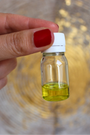 Cette bougie rituelle jaune est conçue pour vous aider à lever les blocages et ouvrir les portes de la réussite. Associée à l’énergie de l’abondance et de la prospérité, elle devient un puissant allié pour attirer la réussite dans vos projets personnels, professionnels ou financiers.