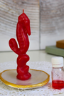 Cette bougie rituelle Hippocampe rouge est conçue pour attirer la chance, le bonheur et les opportunités positives dans votre vie. Elle canalise l’énergie de la chance et de la joie, vous aidant à rester en harmonie avec l’univers et à recevoir ses bienfaits.