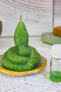Cette bougie rituelle serpent vert est conçue pour neutraliser les ennemis et protéger contre toute attaque malveillante. Elle canalise l’énergie du serpent, symbole de vigilance, puissance et protection, pour neutraliser les actions négatives et empêcher tout envoûtement ou maléfice.
