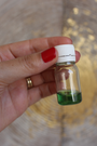 Cette bougie rituelle serpent vert est conçue pour neutraliser les ennemis et protéger contre toute attaque malveillante. Elle canalise l’énergie du serpent, symbole de vigilance, puissance et protection, pour neutraliser les actions négatives et empêcher tout envoûtement ou maléfice.
