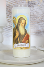 Protection contre le mal, force spirituelle, paix intérieure, purification du cœur et du foyer…
Allumez cette bougie de neuvaine à Saint Benoît pour invoquer son intercession puissante dans les luttes spirituelles. Saint Benoît est l’un des plus grands protecteurs contre les forces du mal. Il est souvent prié pour chasser les influences négatives, retrouver la paix de l’âme, ou bénir un lieu.