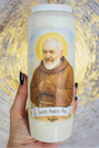 Guérison, réconfort, force dans la souffrance, intercession puissante
Allumez cette bougie de neuvaine à Saint Padre Pio pour confier vos intentions de guérison, de paix intérieure ou pour trouver la force face aux épreuves. Saint Padre Pio est reconnu pour ses dons de guérison, ses stigmates et son intercession puissante auprès de Dieu.