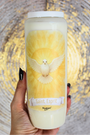 Lumière intérieure, discernement, force, consolation, renouvellement spirituel…

Allumez cette bougie de neuvaine au Saint-Esprit pour invoquer la présence vivifiante de Dieu dans votre cœur. L’Esprit-Saint est source de paix, de courage, de vérité et d’inspiration. Il est celui qui éclaire nos choix, réchauffe notre foi, et renouvelle nos forces dans les épreuves.