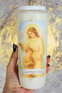 Protection, guidance, paix intérieure, confiance, lien spirituel avec le Ciel…
Allumez cette bougie de neuvaine à votre Ange Gardien pour vous placer sous la bienveillante vigilance de cet être spirituel envoyé par Dieu pour vous accompagner tout au long de votre vie. L’ange gardien est un guide invisible, un protecteur fidèle et un messager divin qui vous éclaire, vous inspire et vous soutient.