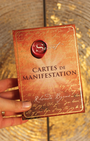 Ces 65 cartes de manifestation sont conçues pour t'aider à mettre en œuvre cette connaissance qui va changer ta vie. Elles reprennent les enseignements les plus
importants du Secret sur la loi de l'attraction, ainsi que des pratiques simples et puissantes pour t'assurer de créer ce que tu souhaites: le bonheur, la santé, la richesse, ou tout ce dont tu peux rêver.