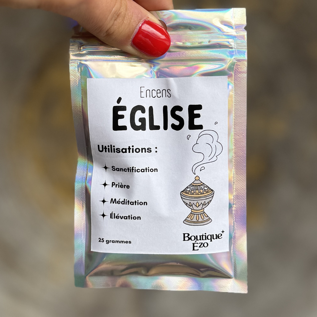 Encens d’église en poudre, sachet 25g. Notes sacrées et fumée dense pour la prière, la méditation et la purification. À brûler sur charbon auto-allumant.