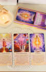 L'oracle Messages d'éveil, un jeu simple. Il suffit de demander à l'univers le message idéal pour vous dans l'instant présent.
Votre partie divine vous guidera vers la carte parfaite pour vous aider à travers des nouvelles prises de conscience selon votre rythme évolutif personnel. Que ce soit tous les jours ou à l'occasion, ces messages d'éveil apportent réponses et compréhensions par la magie de l'image et la pensée clé. 