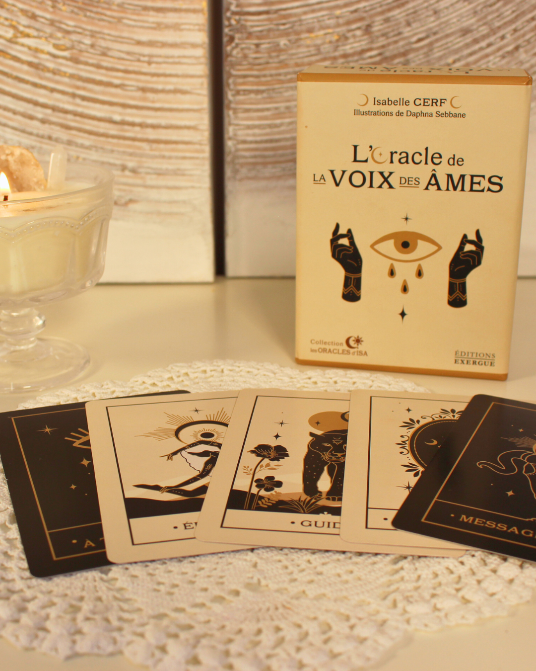  Avec cet oracle, tu vas pouvoir développer tes propres capacités intuitives et utiliser ce coffret comme un support positif pour te connecter avec les âmes qui ont un message important à te délivrer.