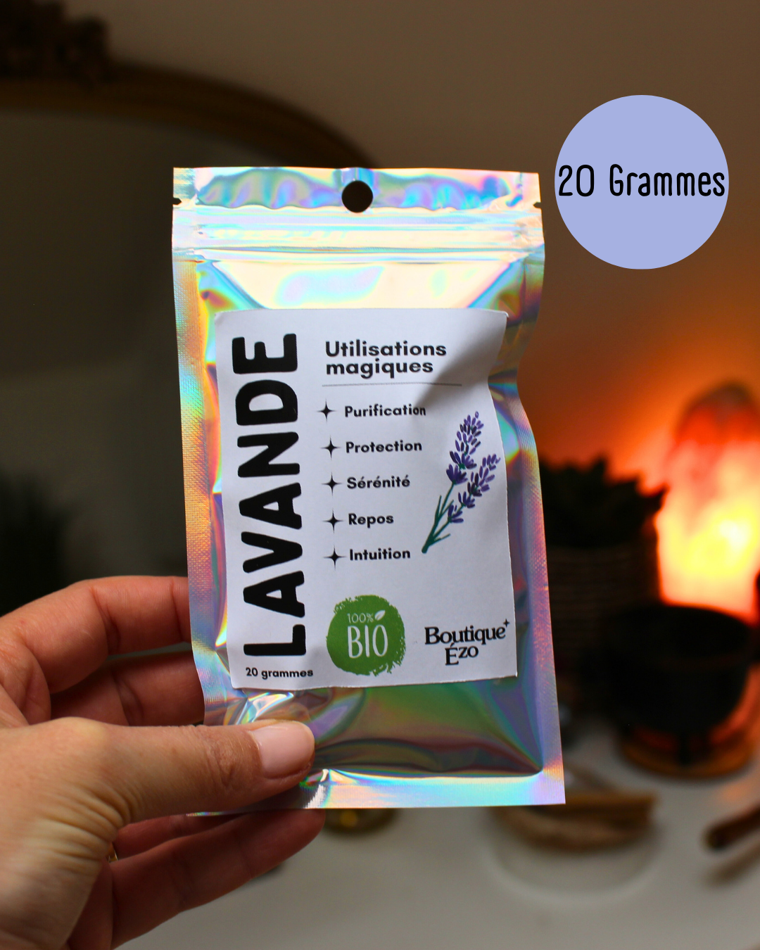 La lavande est une plante sacrée reconnue pour ses propriétés apaisantes et protectrices. Depuis des siècles, elle est utilisée dans les rituels pour purifier les espaces, calmer l’esprit et favoriser la sérénité.