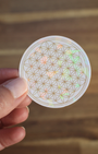 Ce lot de 13 stickers holographiques illustrés autour de l’univers du yoga est né d’une belle collaboration entre Boutique Ezo et Hinde yoga.
