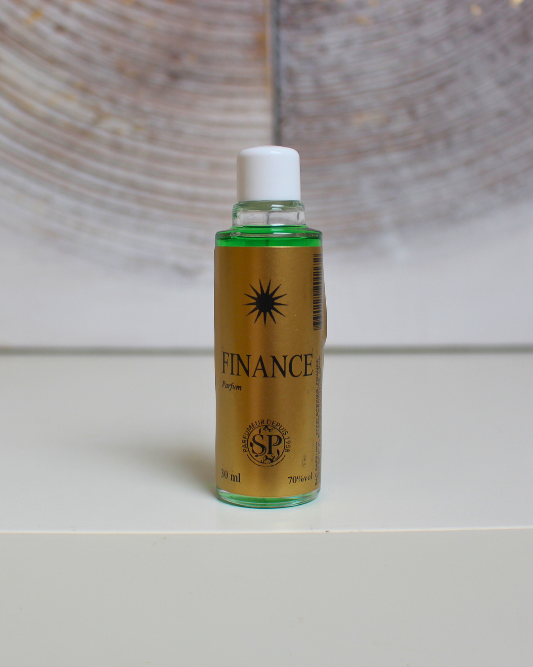 La Lotion Magique Haïtienne Finance est une lotion rituelle traditionnelle conçue pour attirer l'argent de manière inattendue, particulièrement utile lorsque vos finances sont en difficulté. Elle  favorise la prospérité et la stabilité financière.