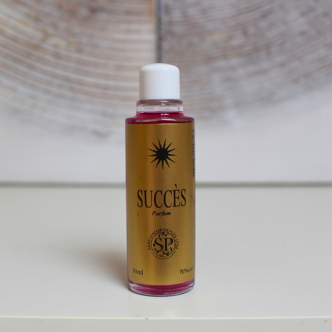 La lotion “Succès” est une lotion magique d’inspiration Haïtienne conçue pour apporter ce petit “coup de pouce” spirituel dans la réalisation de vos projets et entreprises.
