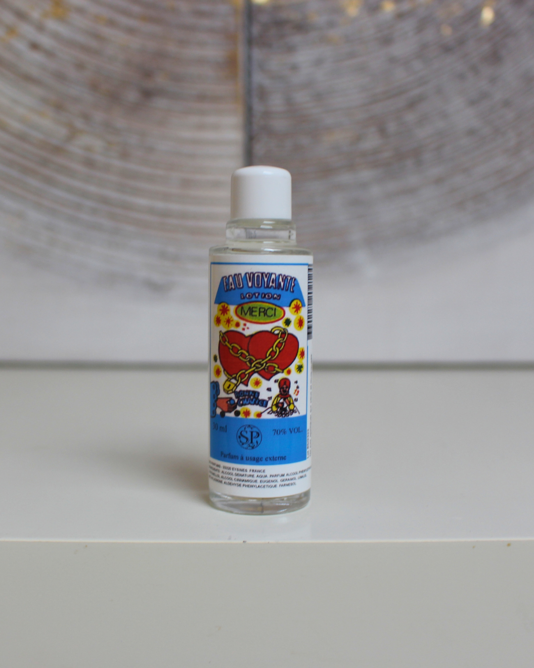 
La Lotion Magique Haïtienne  Voyante est une lotion rituelle traditionnelle conçue pour développer les facultés intuitives et spirituelles. Elle favorise l'ouverture au monde de la voyance, de la télépathie et du channeling, permettant ainsi une meilleure connexion aux énergies subtiles.