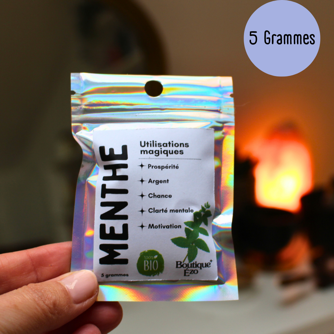 La menthe est une plante rafraîchissante et dynamique, reconnue pour ses propriétés énergétiques stimulantes et attractives. Utilisée depuis longtemps dans les pratiques spirituelles, elle est associée à la prospérité, à la chance et à l’ouverture des opportunités.