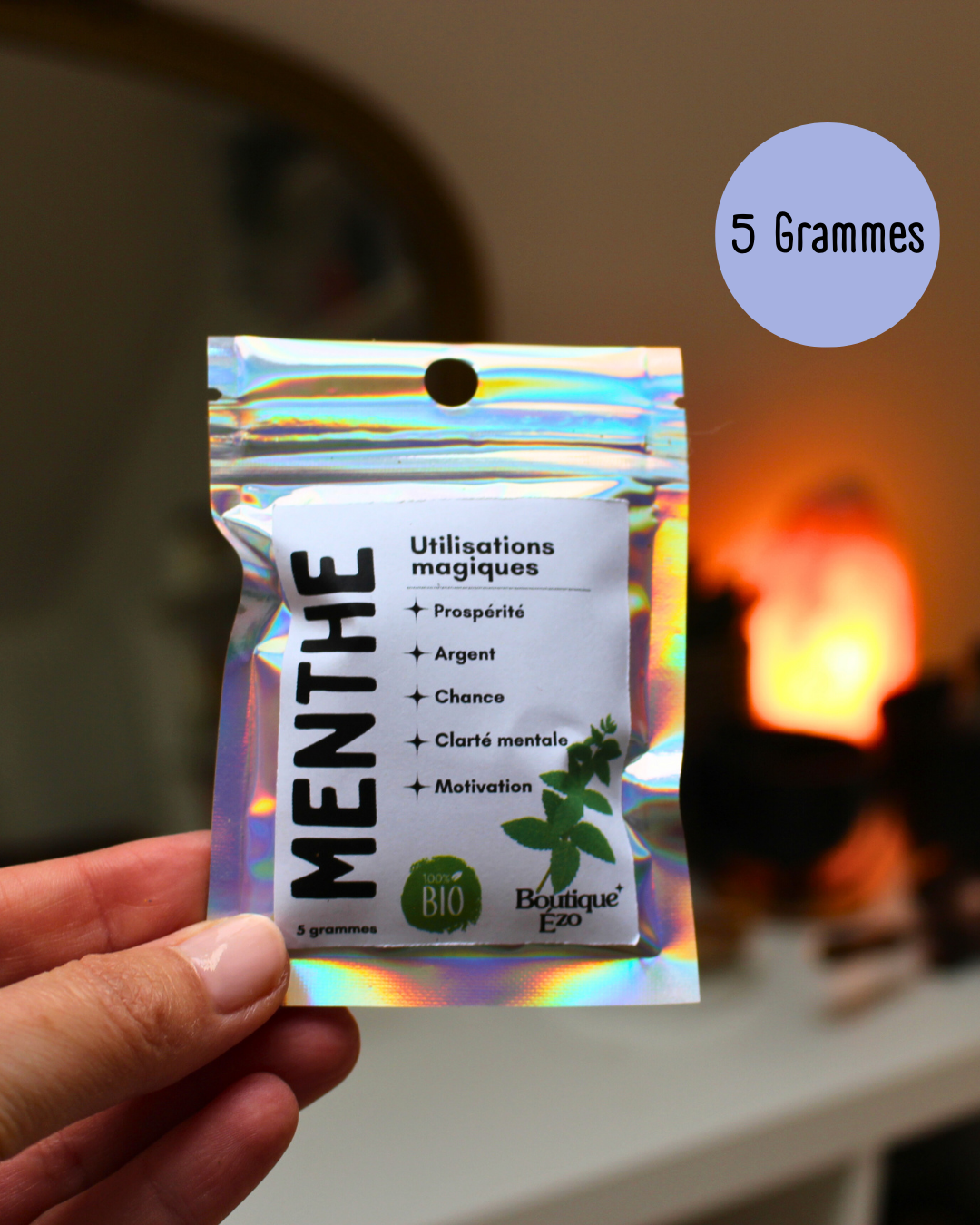 La menthe est une plante rafraîchissante et dynamique, reconnue pour ses propriétés énergétiques stimulantes et attractives. Utilisée depuis longtemps dans les pratiques spirituelles, elle est associée à la prospérité, à la chance et à l’ouverture des opportunités.