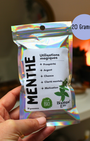 La menthe est une plante rafraîchissante et dynamique, reconnue pour ses propriétés énergétiques stimulantes et attractives. Utilisée depuis longtemps dans les pratiques spirituelles, elle est associée à la prospérité, à la chance et à l’ouverture des opportunités.