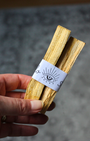 Palo Santo du Pérou (Bursera graveolens), lot de 3 bâtons 90-110mm. Bois sacré purifiant. Idéal nettoyage énergétique, méditation et connexion spirituelle.