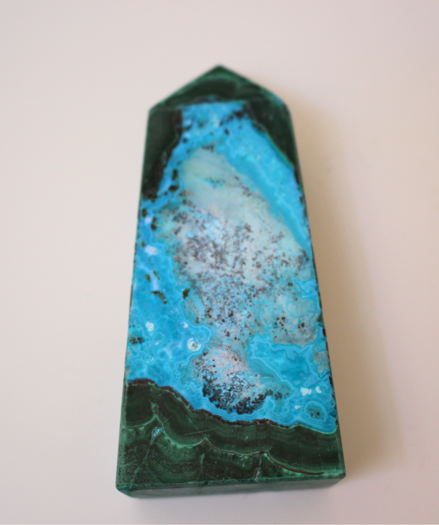 Pointe malachite Chrysocolle semi polie  du Congo 115g / Qualité AA