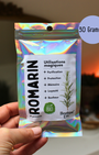 Le romarin est une plante sacrée reconnue pour ses vertus purifiantes et protectrices. En magie, Il est utilisé pour élever les vibrations d’un lieu, protéger contre les influences négatives et stimuler la mémoire et la clarté mentale.