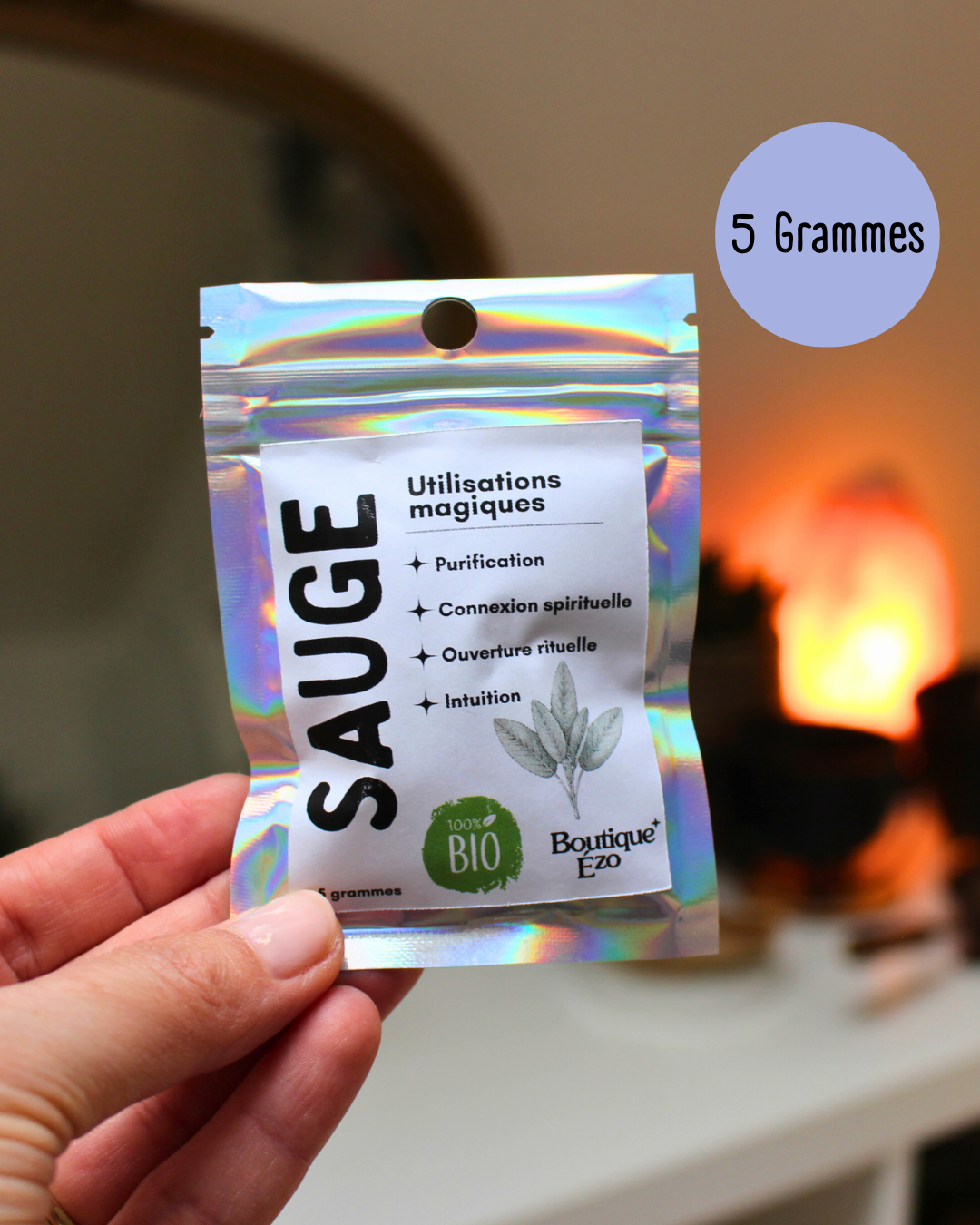 La sauge est une plante sacrée reconnue pour ses pouvoirs purificateurs. Depuis des siècles, elle est utilisée pour nettoyer les espaces avant de créer un espace propice à la connexion avec les mondes subtils